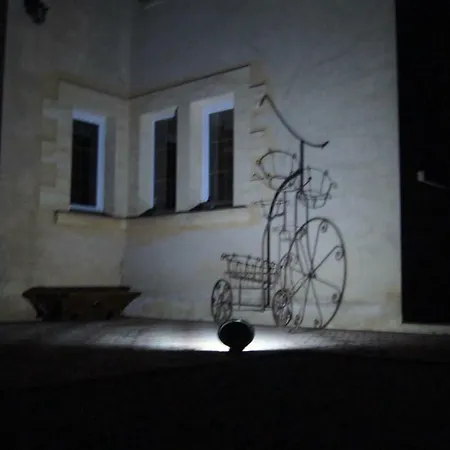 La Maison D'ici Et D'ailleurs Affittacamere Mauzens-et-Miremont